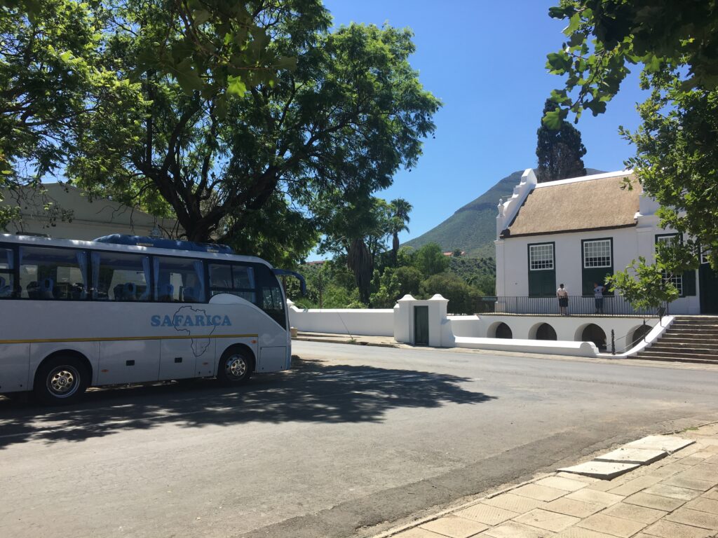 Safarica luxury coach in South Africa
